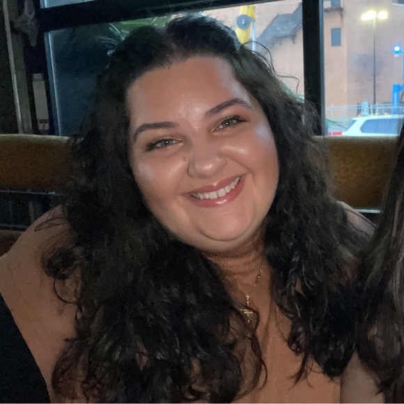 Meet the Posher Other - Meet your Posher, Natalie